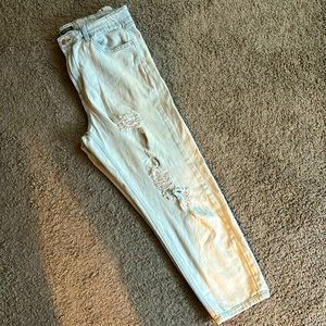 High rise “mom jean”